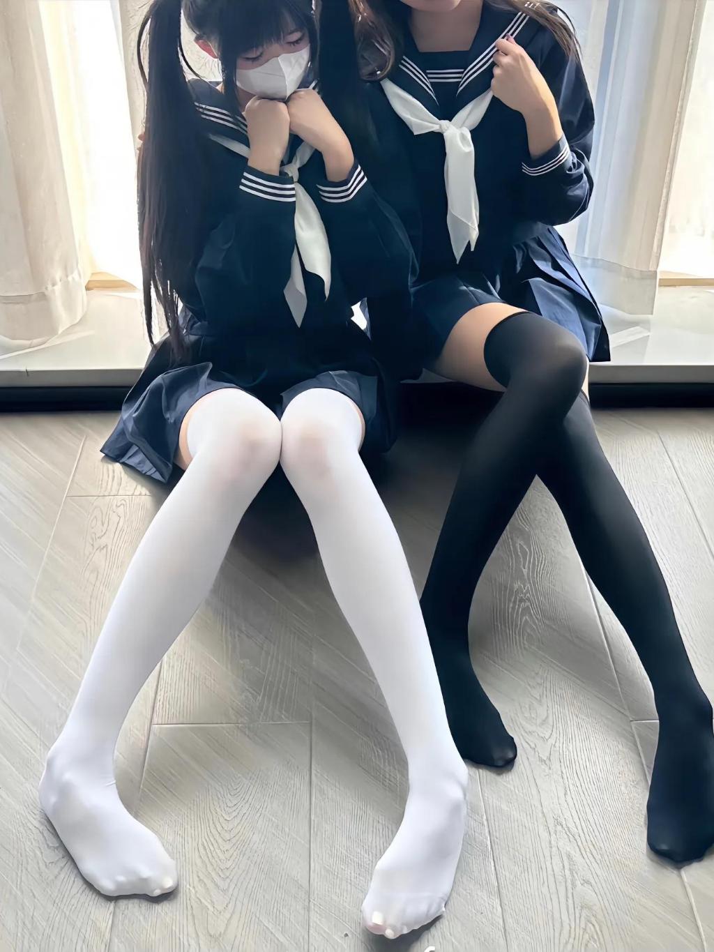LS Kaos Kaki Polos Panjang & Bermotif Garis Wanita Fashion Cute Dewasa All Size 8428 Socks Long Plain & High With Stripped Stocking Cosplay